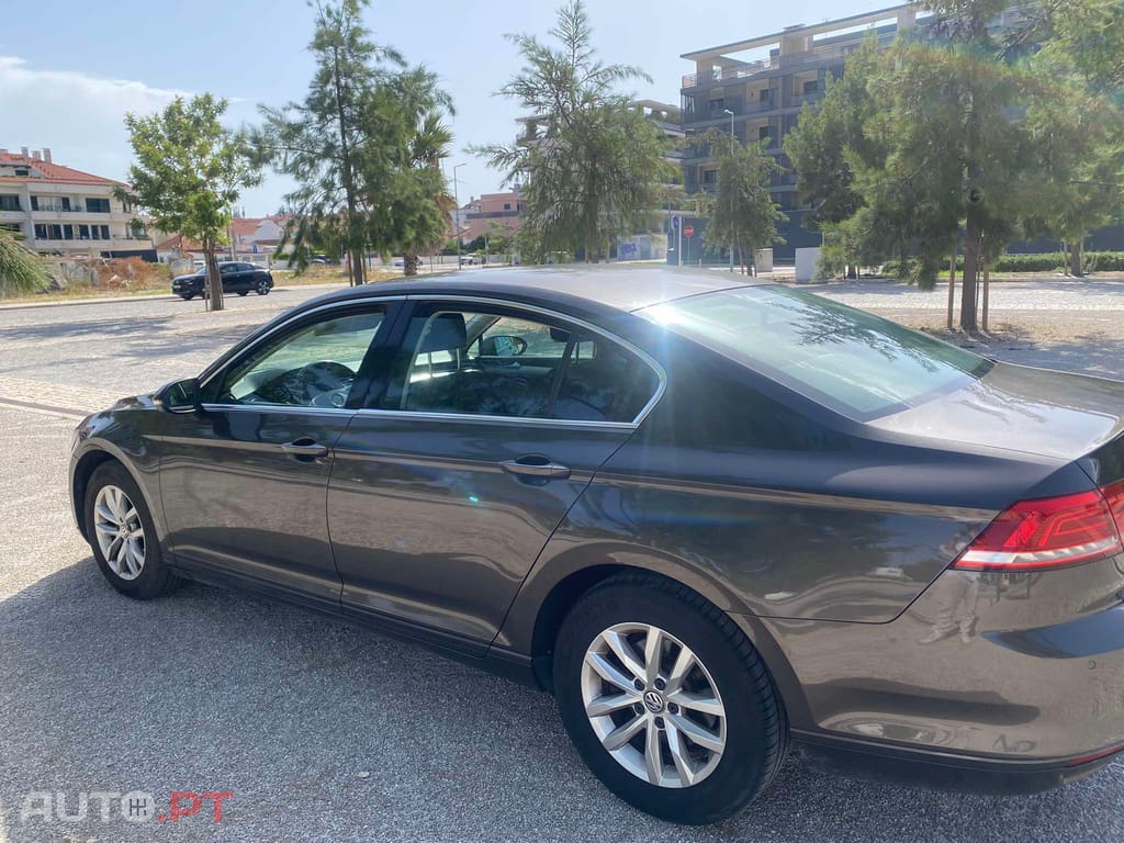 Volkswagen Passat Confortline