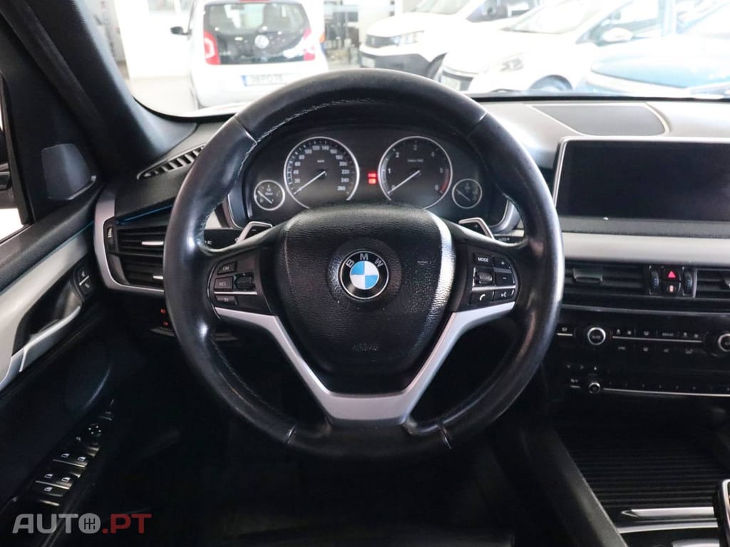 BMW X5 25 d sDrive Comfort 7L