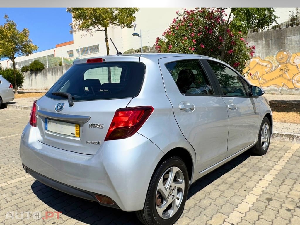 Toyota Yaris 1.5 HSD Active