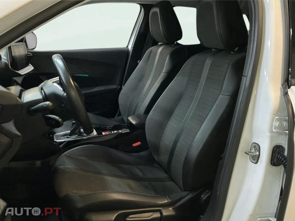 Peugeot 2008 1.2 PureTech Allure