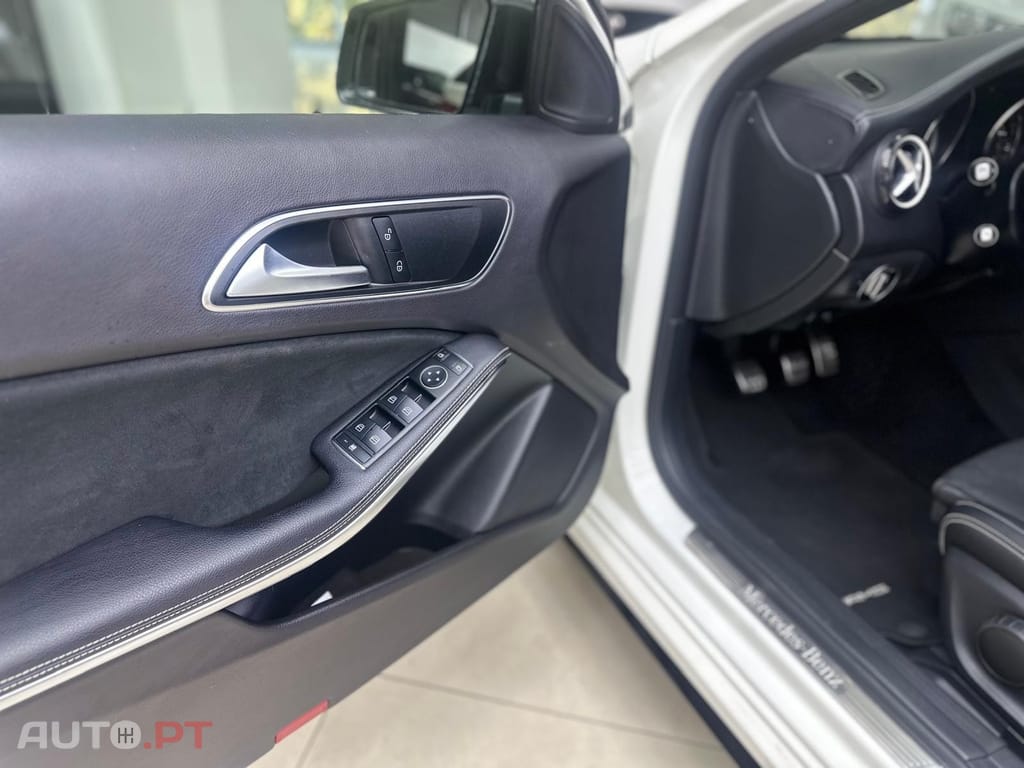 Mercedes-Benz A 180 Dynamic Edition