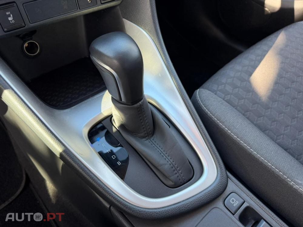 Mazda 2 1.5 L Hybrid VVT-i Agile