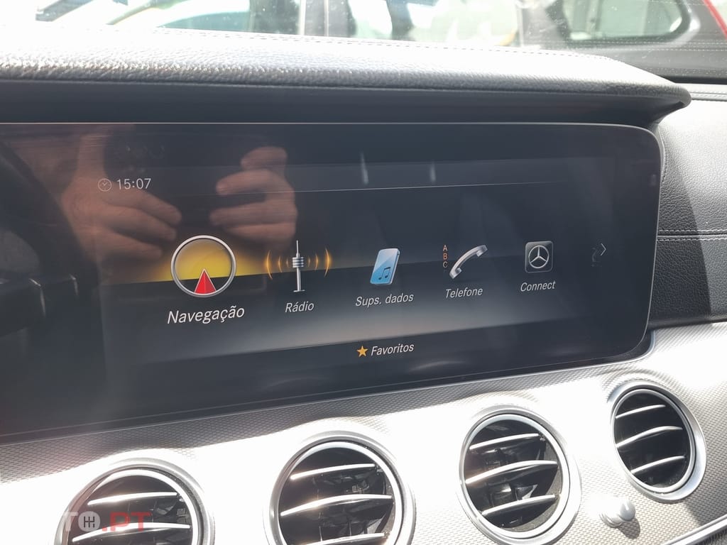 Mercedes-Benz E 220 d AMG