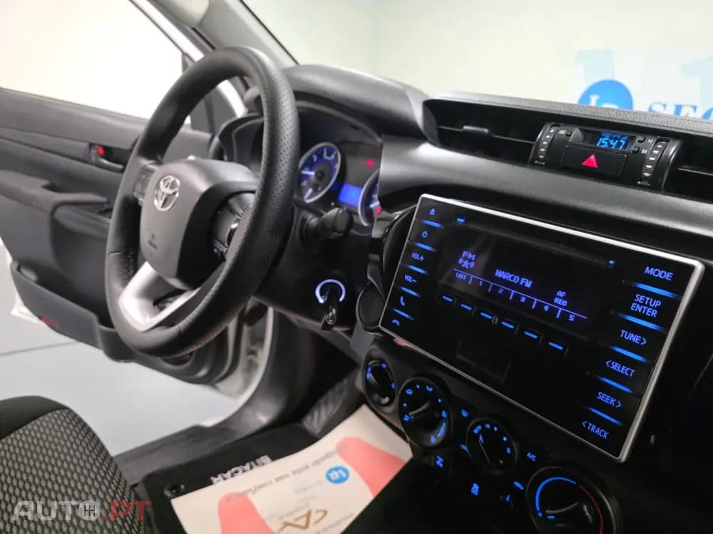 Toyota Hilux 2.4 D-4D 4WD CD CH