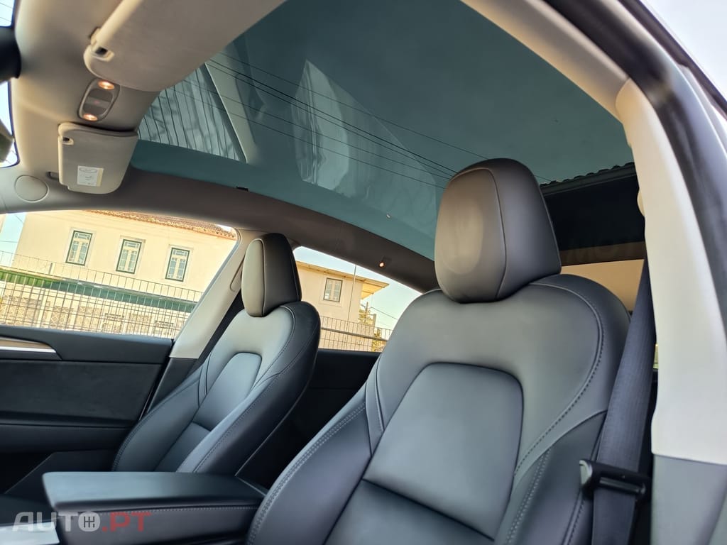 Tesla Model Y Tração Traseira