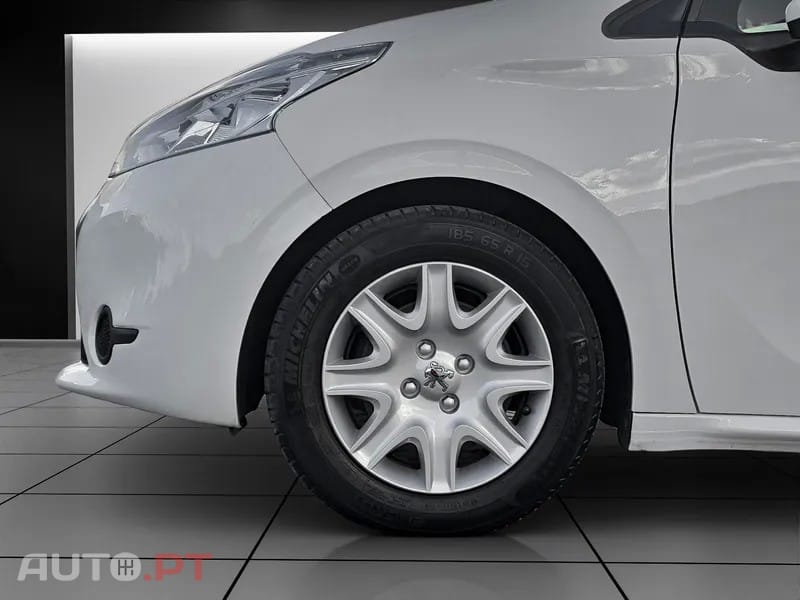 Peugeot 208 1.4 HDi