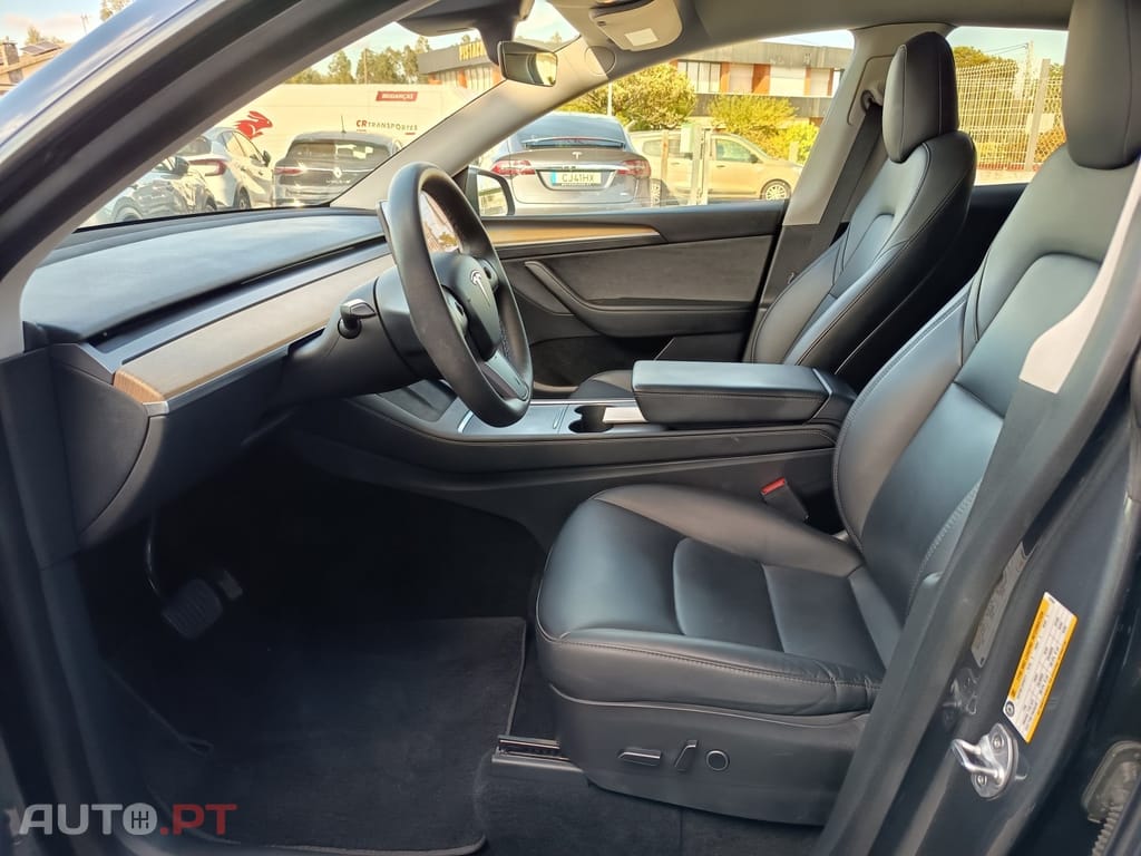 Tesla Model Y Long Range Tração Integral