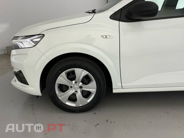 Dacia Sandero SCe 65 FAP Essential