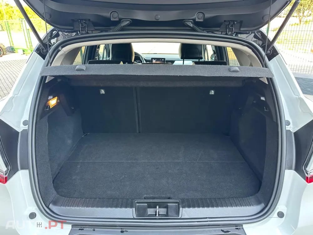 Renault Captur 1.6 E-Tech Intens