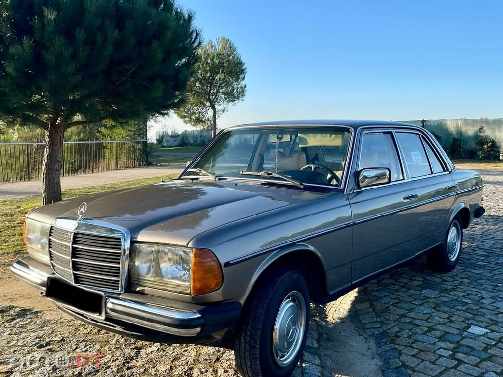 Mercedes-Benz 200 Classico
