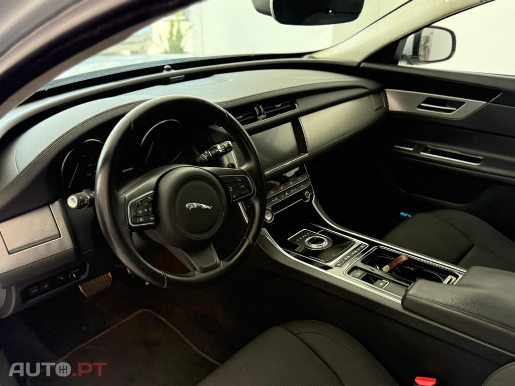 Jaguar XF 2.0 D Pure Aut.