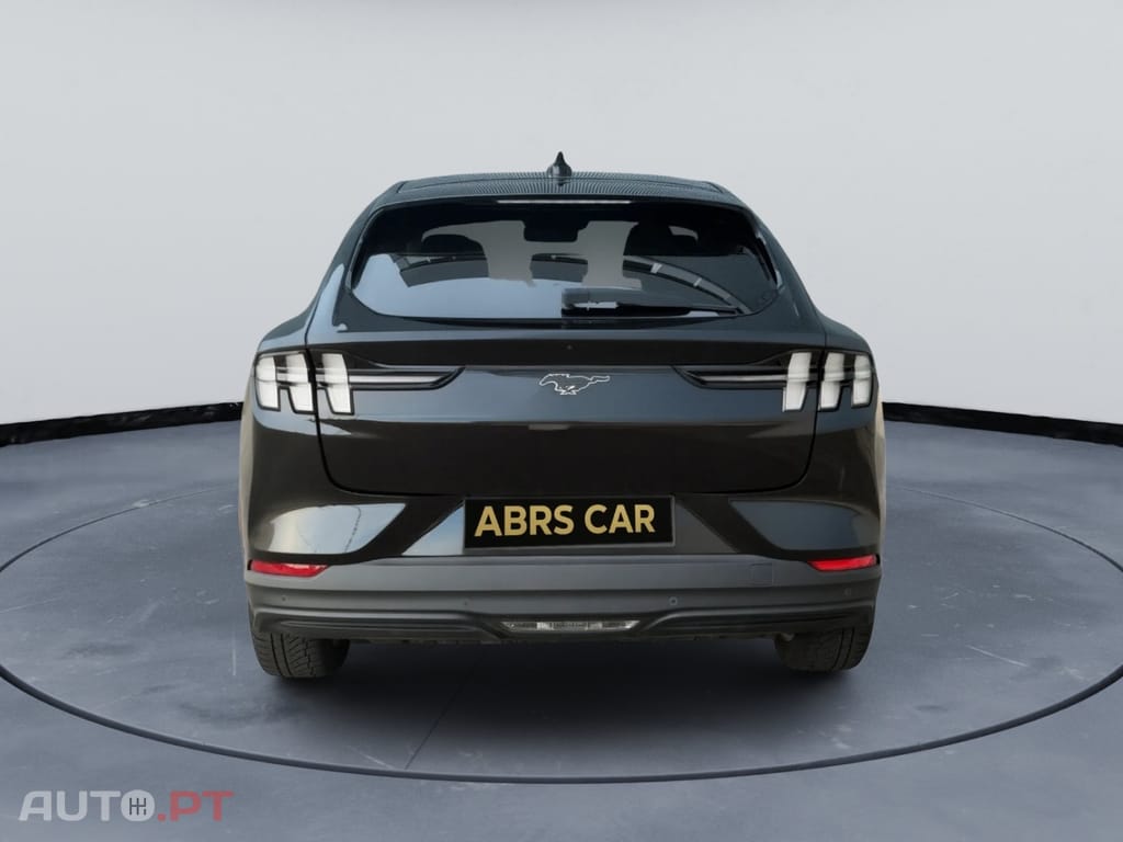 Ford Mustang Mach-E Standard