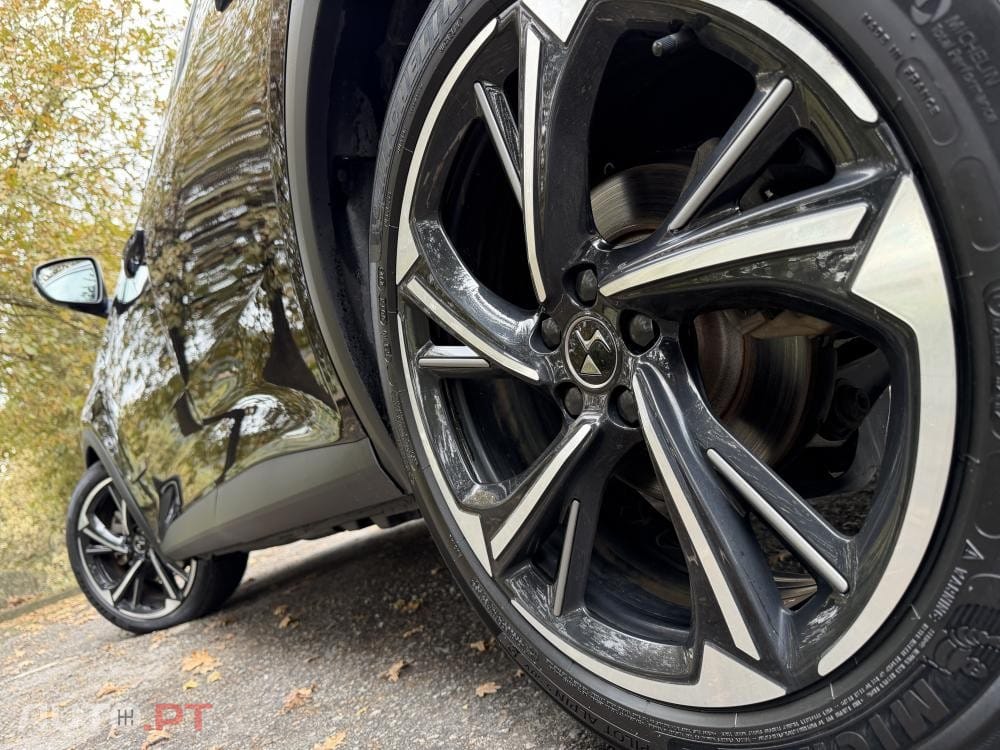 DS DS7 Crossback E-Tense Performance Line EAT8