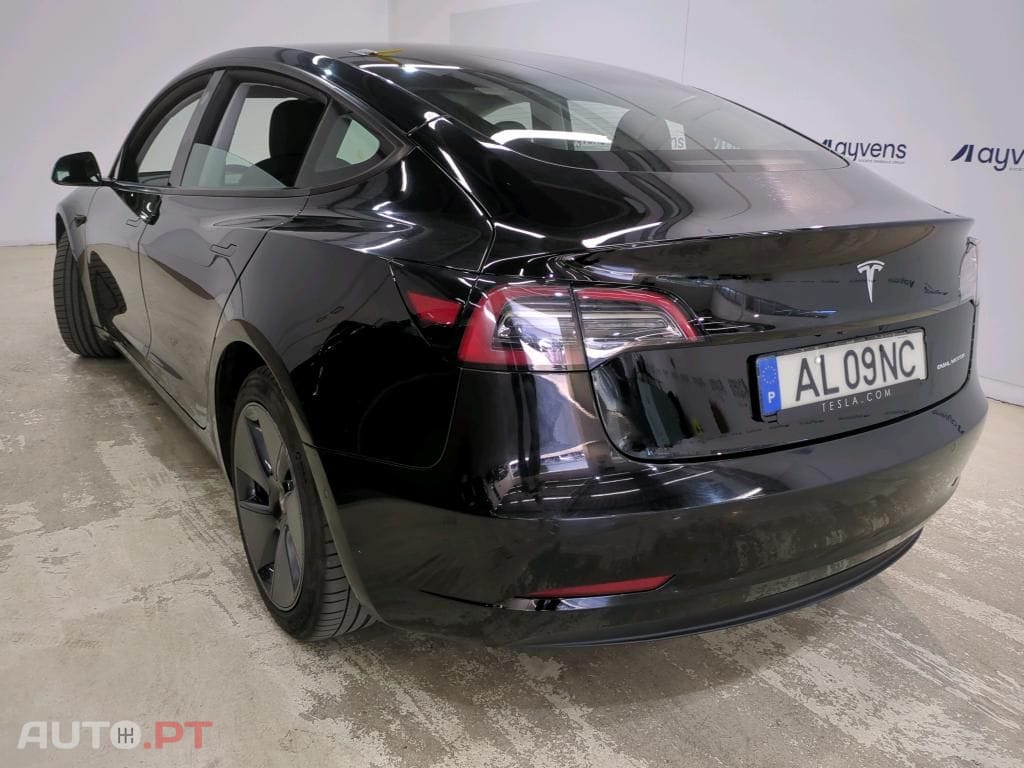 Tesla Model 3 Long-Range Dual Motor AWD