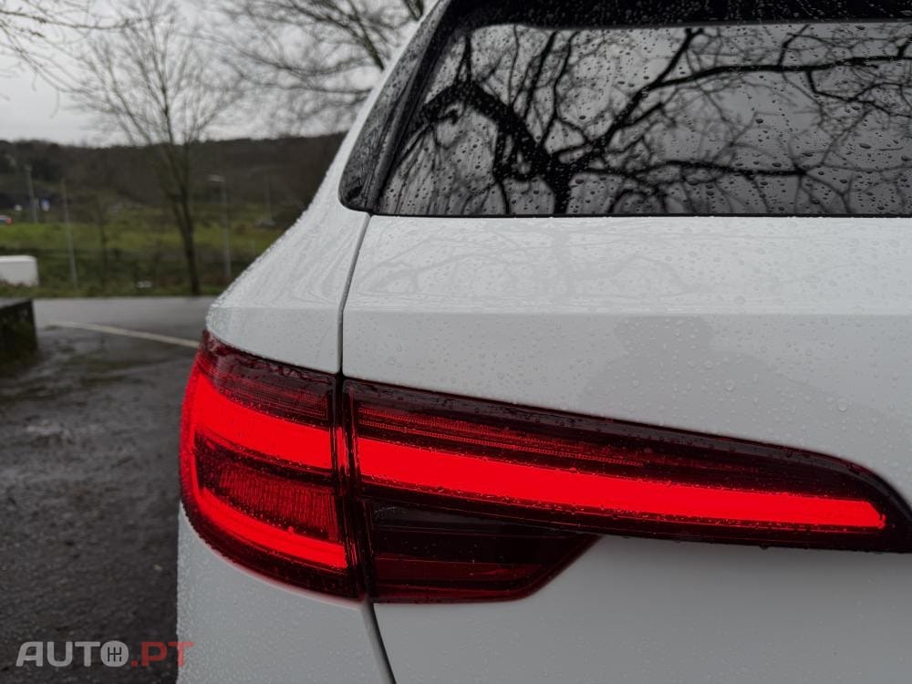 Audi A4 Avant 40 TDI quattro S line S tronic