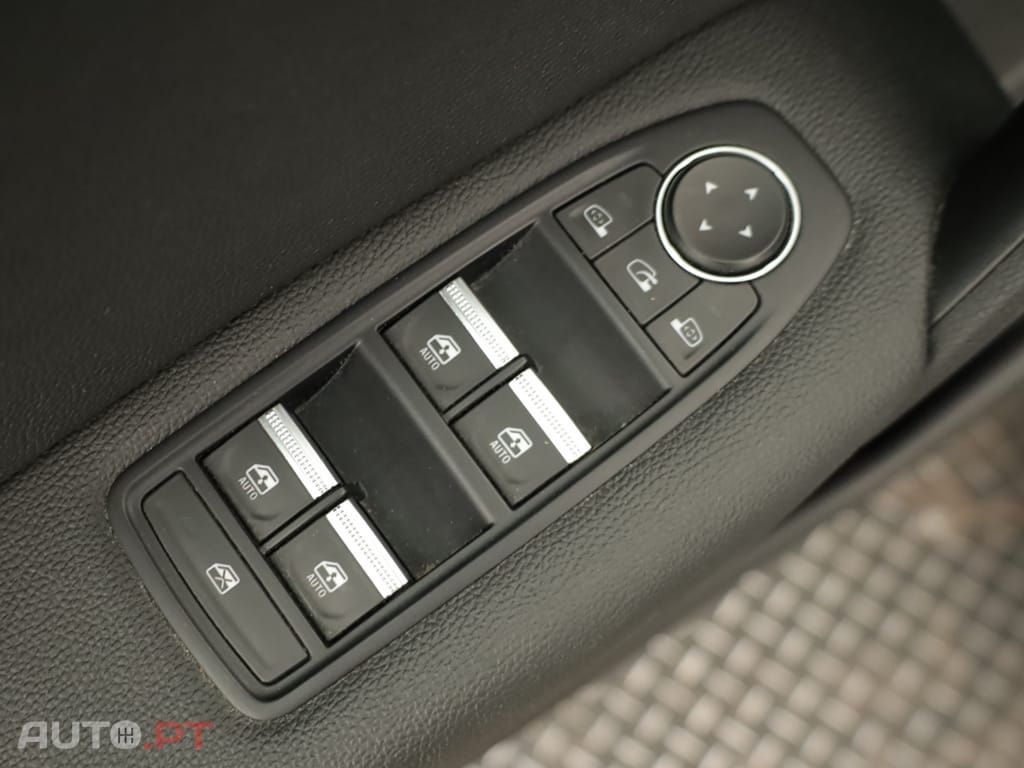Renault Captur Captur 1.0 TCe Techno Bi-Fuel