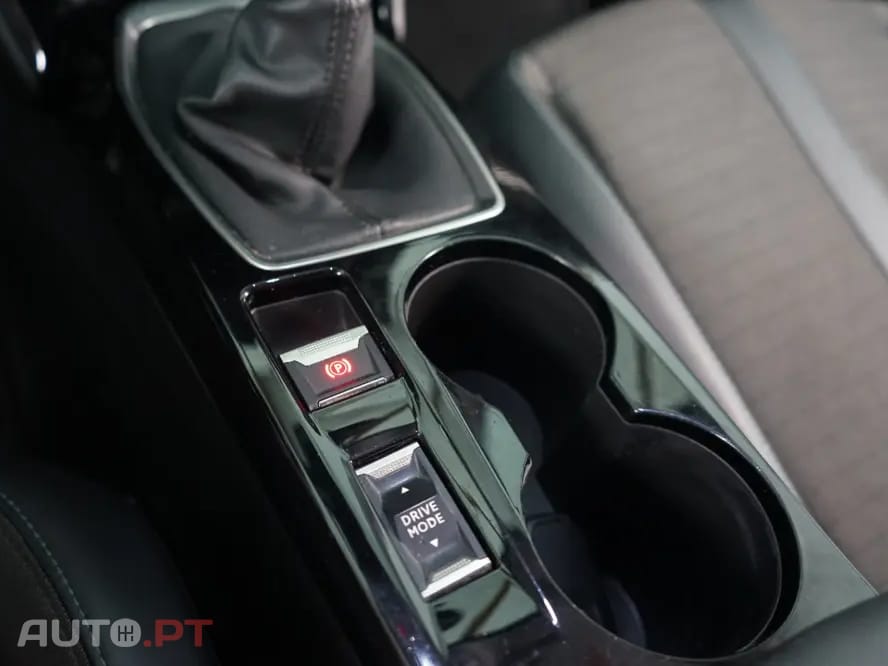 Peugeot 2008 1.2 PureTech Allure