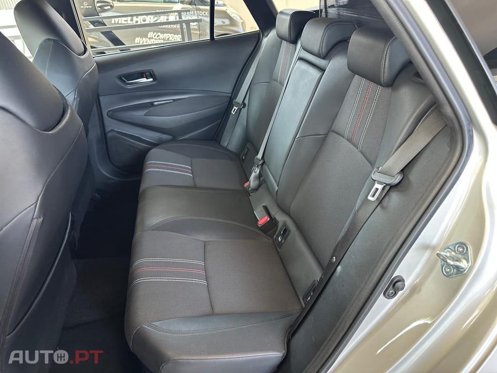 Toyota Corolla Touring Sports 1.8 Hybrid GR-Sport