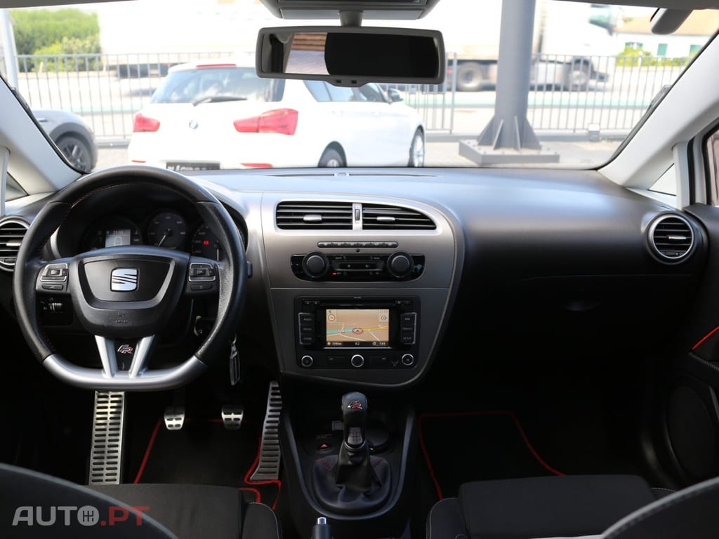 Seat Leon 2.0 TDI FR 18 Tiago Monteiro