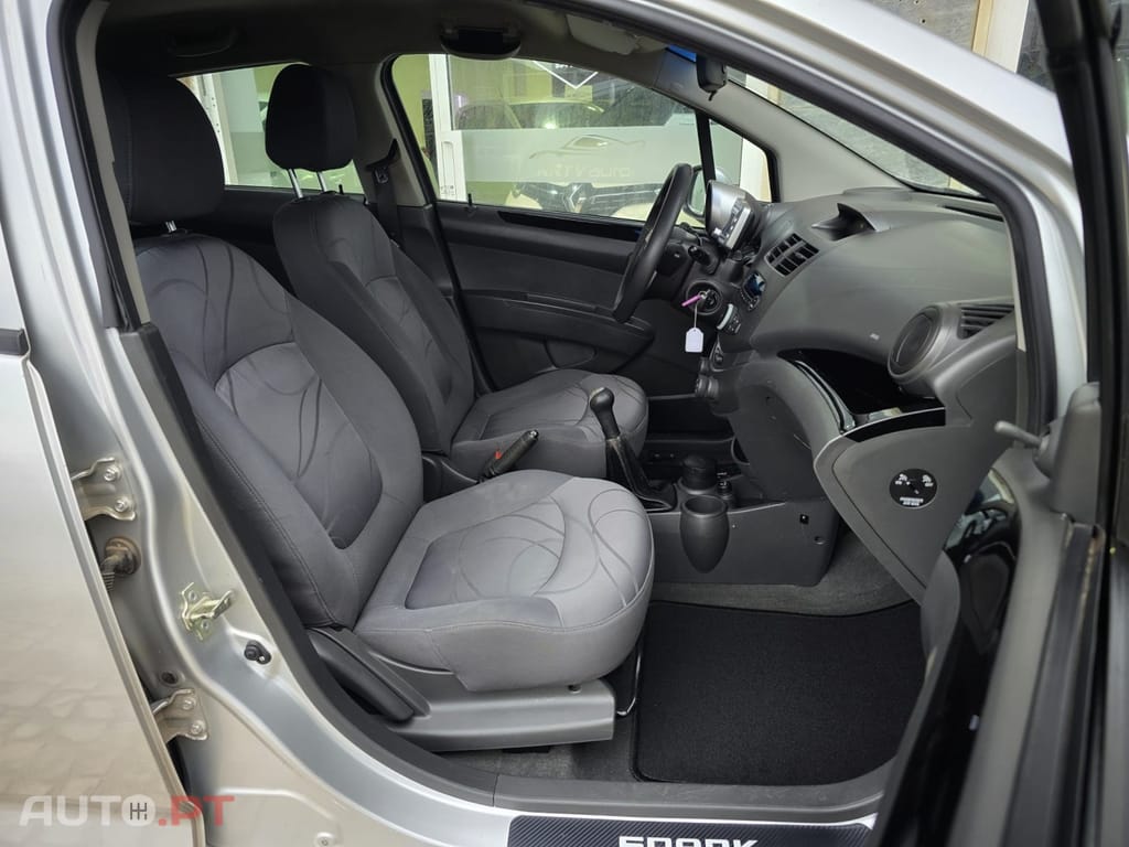 Chevrolet Spark 1.0 L