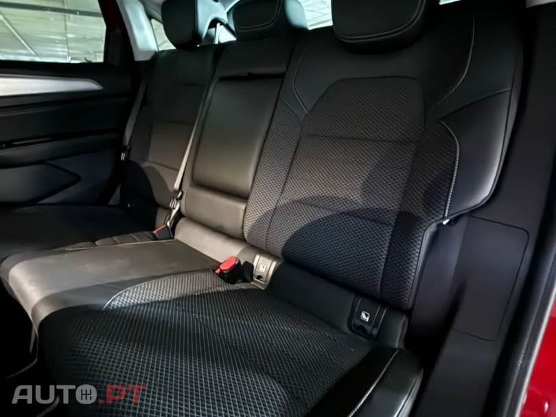 Renault Arkana 1.6 E-Tech Intens