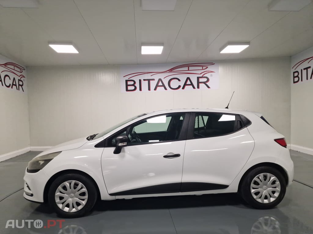 Renault Clio SOCIETE 1.5 DCI ZEN IVA DEDUTÍVEL