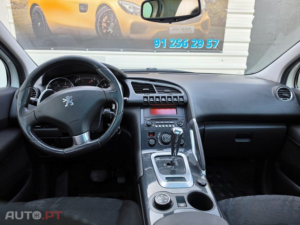 Peugeot 3008 1.6 HDi Executive CMP6
