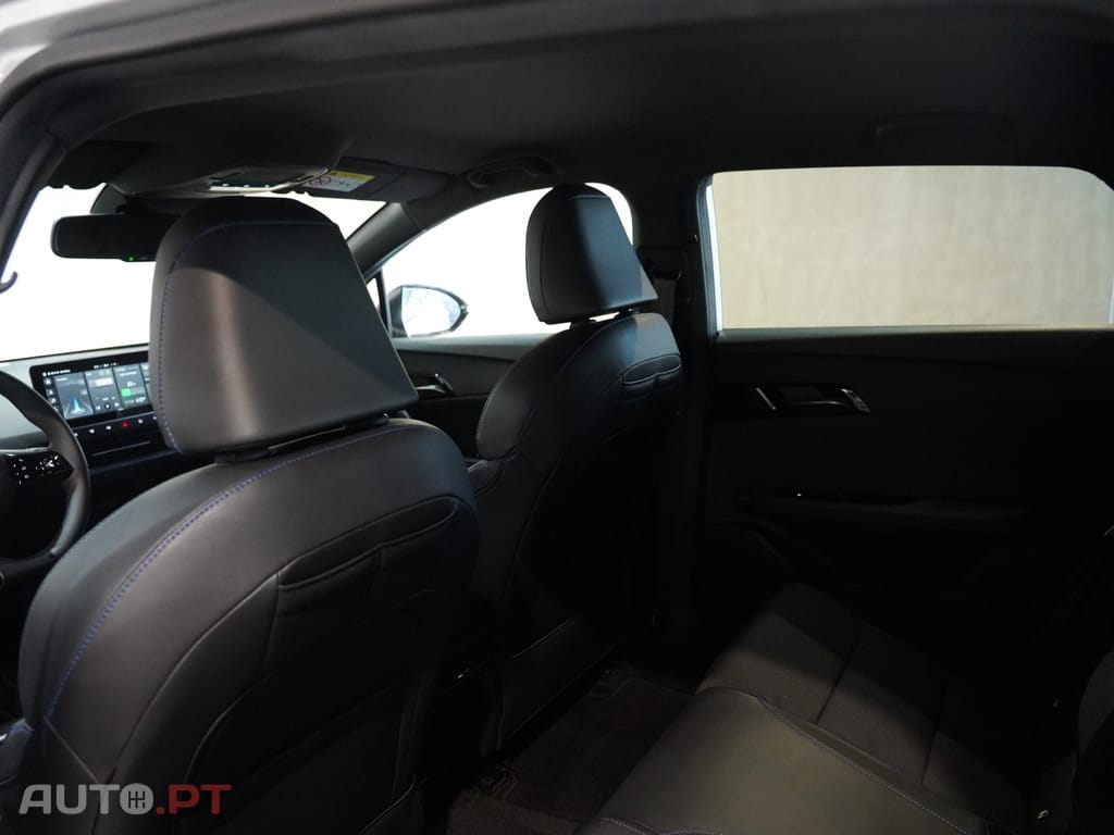 MG MG4 64 kWh Luxury