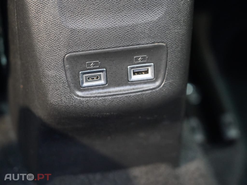 Peugeot 2008 1.2 PureTech Allure EAT8