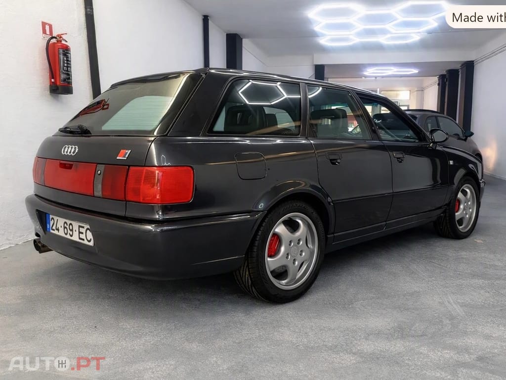 Audi RS2 quattro