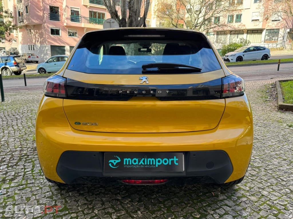 Peugeot E-208 50 kWh Active Pack