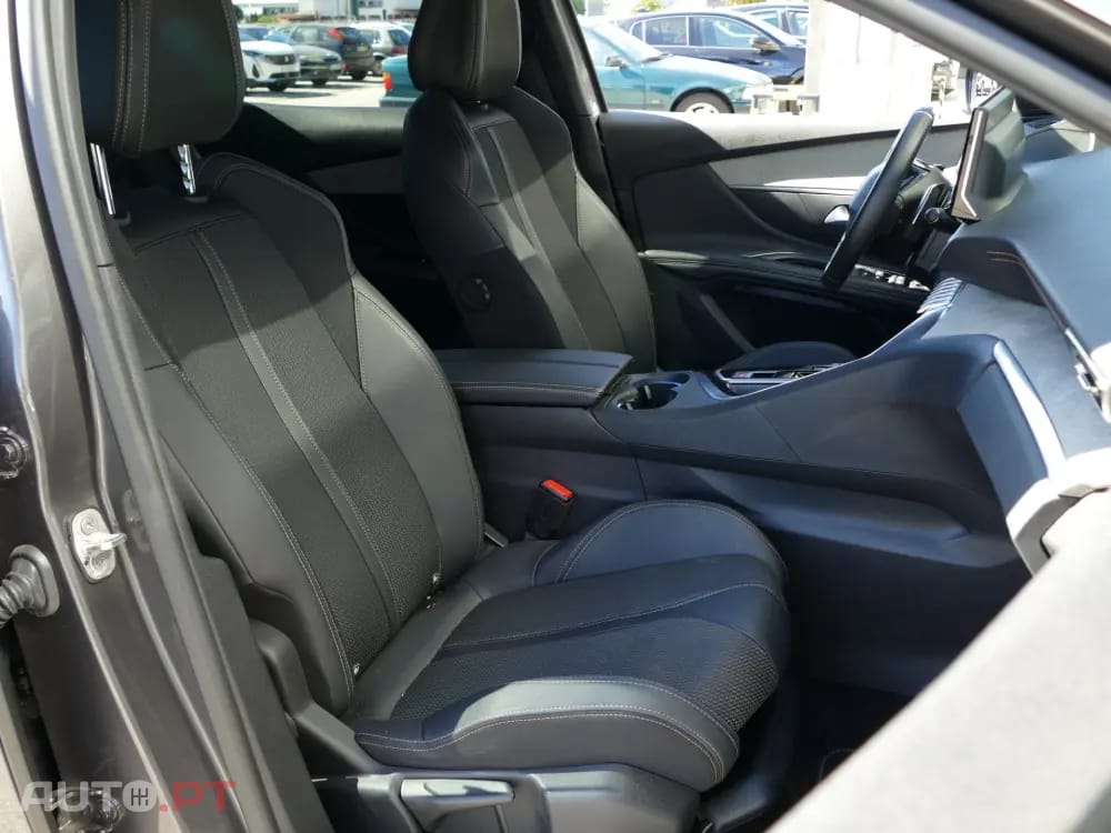 Peugeot 3008 1.5 BlueHDi GT EAT8