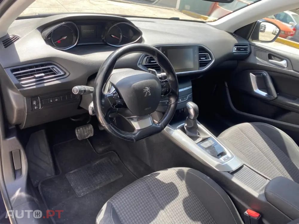 Peugeot 308 SW BlueHDi 130 EAT8 Active Pack
