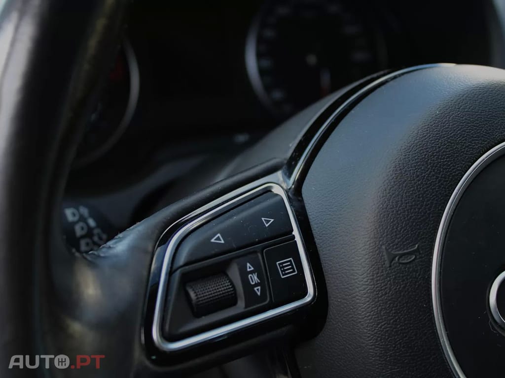 Audi A3 1.6 TDI Business Line Attraction Ultra