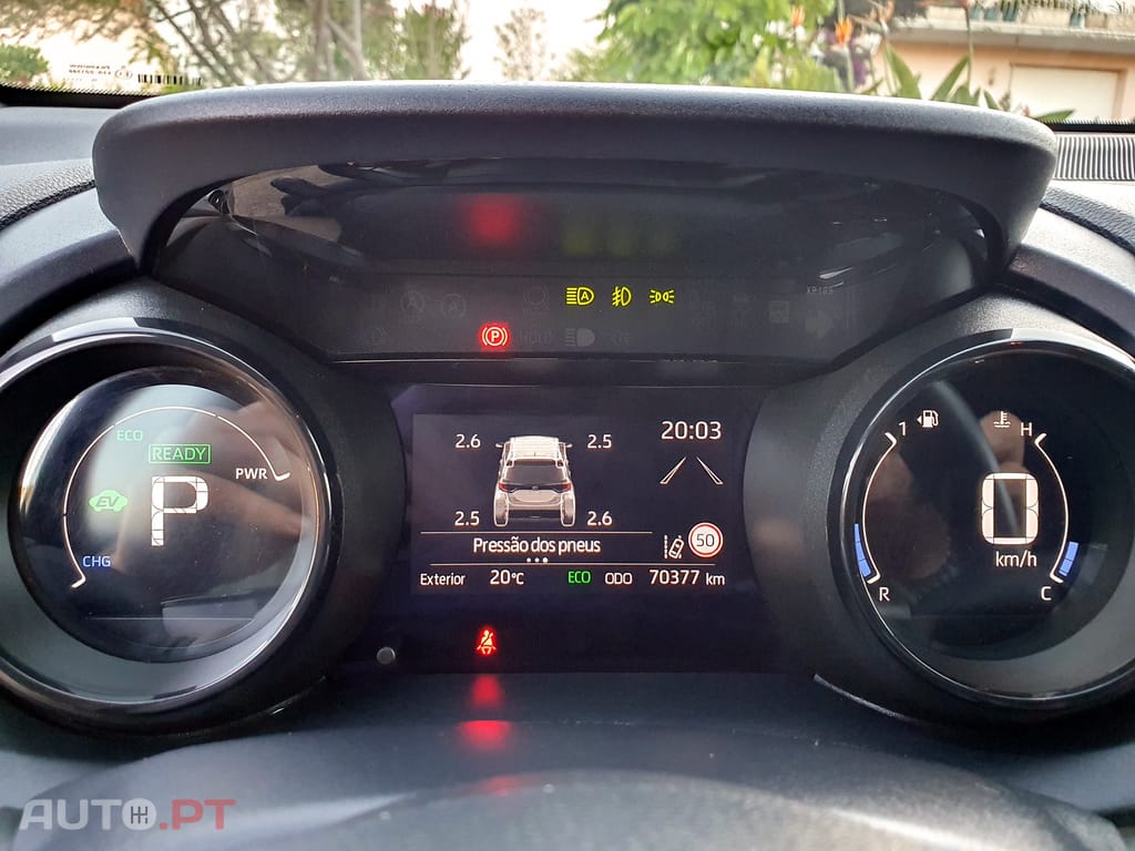 Toyota Yaris 1.5 VVT-i Hybrid Dynamic Force Luxury
