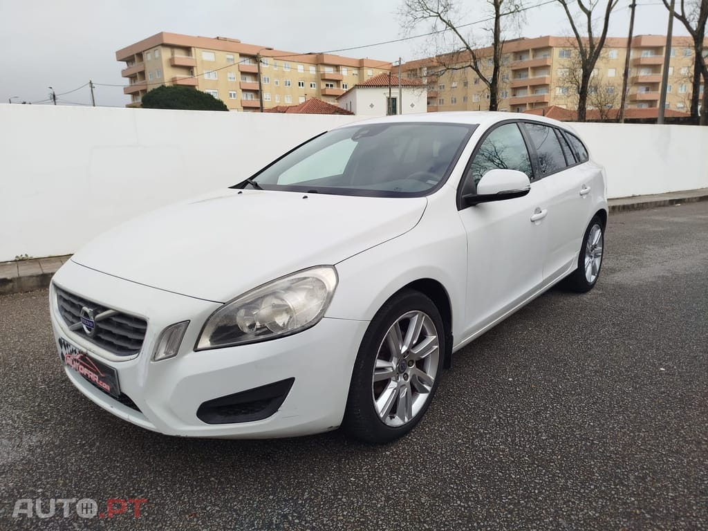 Volvo V60 1.6 D2 Drive Summum Start/Stop