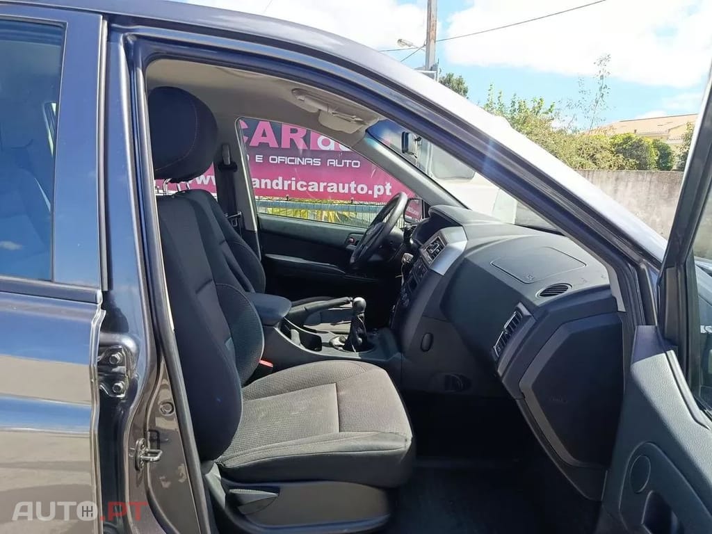SsangYong Actyon 2WD Crystal