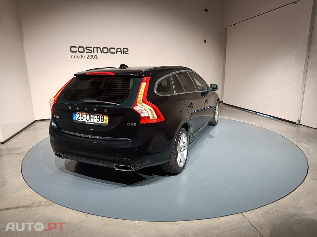 Volvo V60 2.4 D D6 Twin Engine Hibrid plug-in