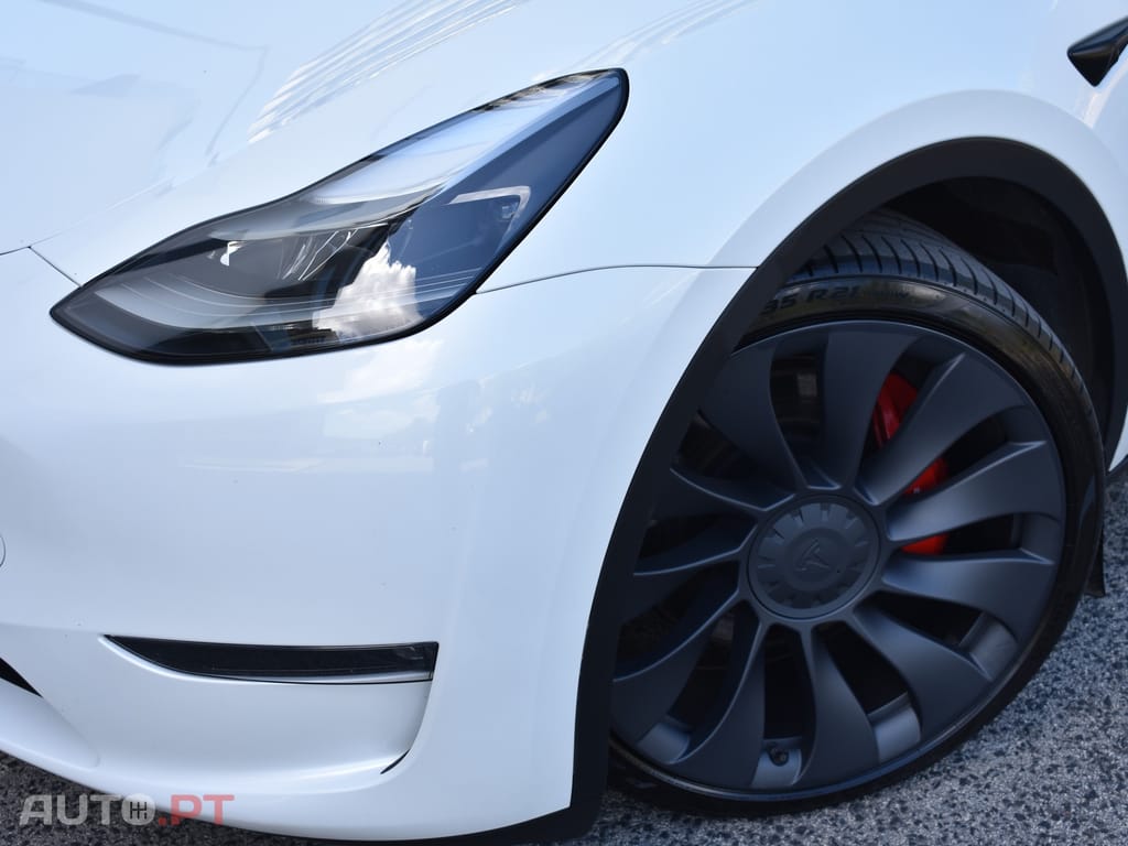 Tesla Model Y Performance Tração Integral