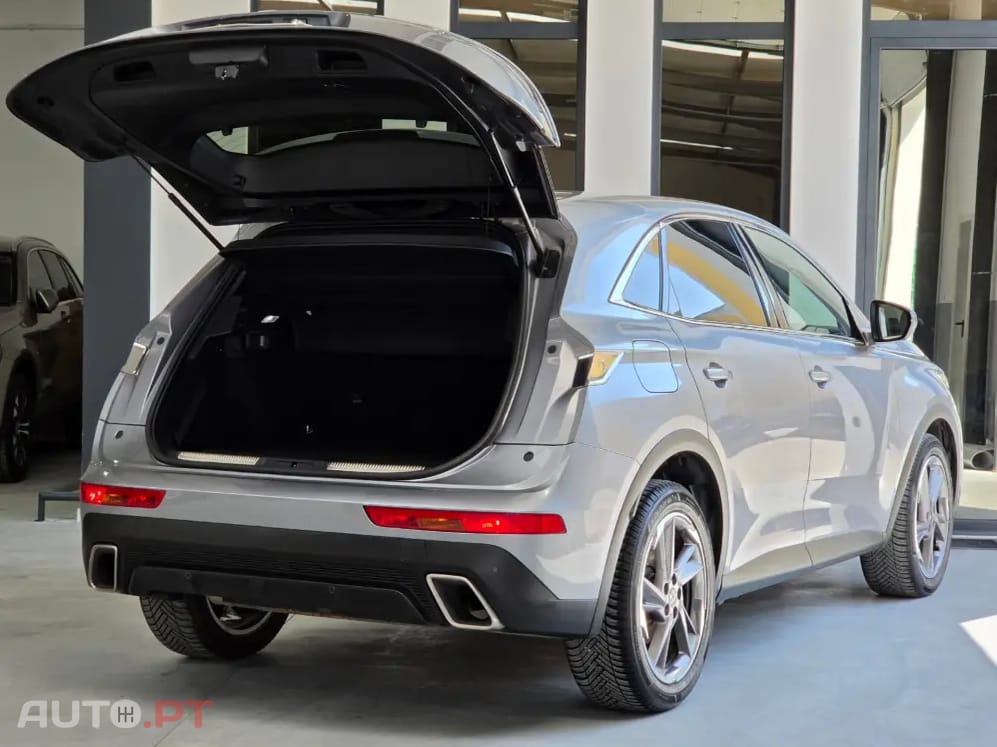 DS DS7 Crossback E-Tense Bastille+ EAT8