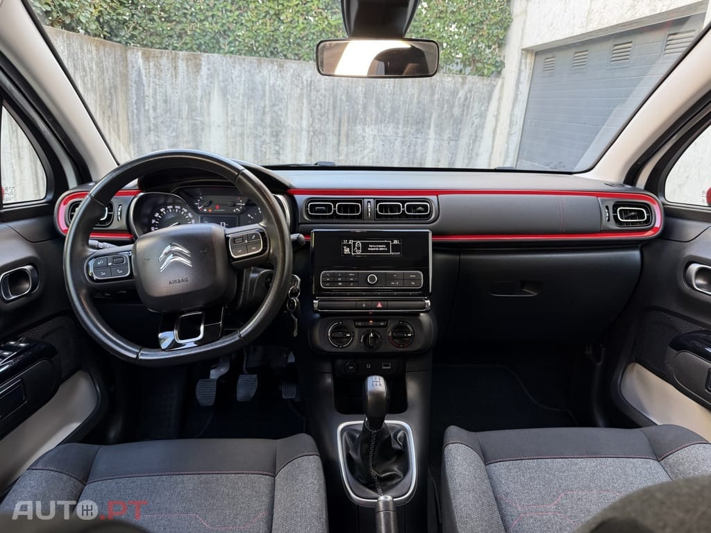 Citroën C3 Pure Tech Live — fotografia 11