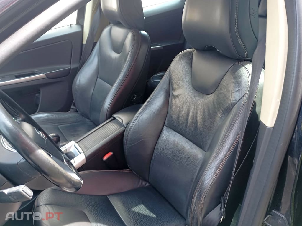 Volvo XC60 2.0 D3 Drive Summum 7 Lugares Nac