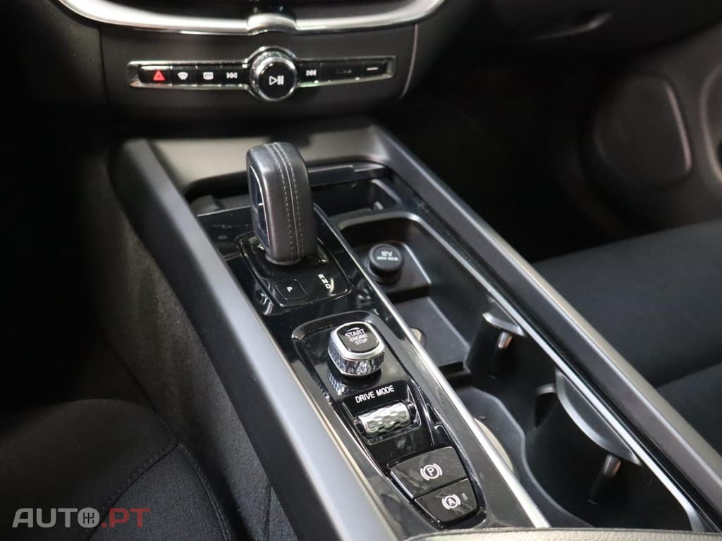 Volvo XC60 2.0 T6 PHEV Inscription AWD