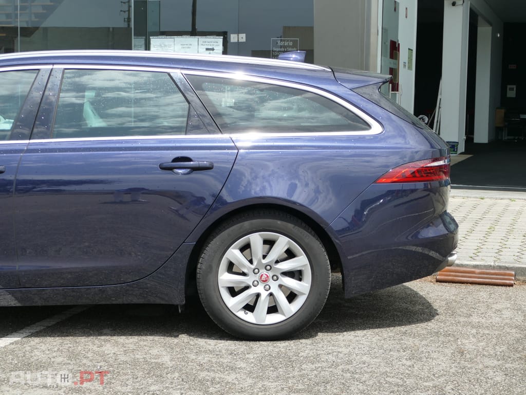 Jaguar XF 2.0 D Prestige Aut.