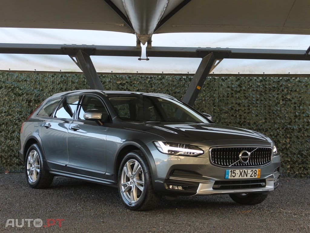 Volvo V90 Cross Country 2.0 D4 AWD Geartronic