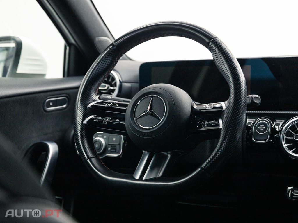 Mercedes-Benz A 250 e AMG Line