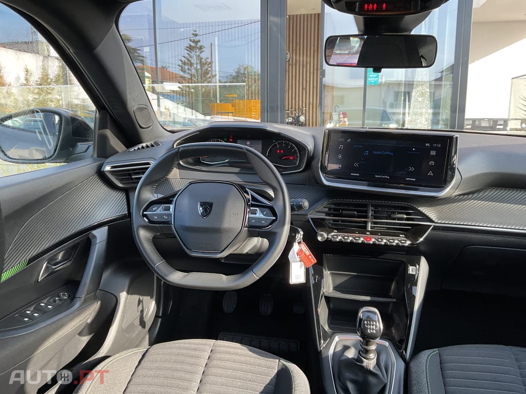 Peugeot 2008 1.2 PureTech Active Pack