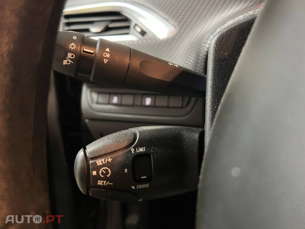 Peugeot 2008 1.2 Vti Active