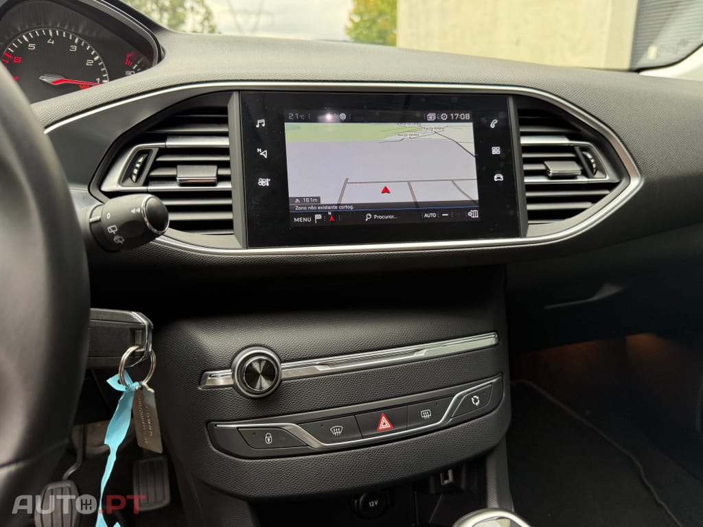 Peugeot 308 SW 1.2 PureTech Allure Full LED