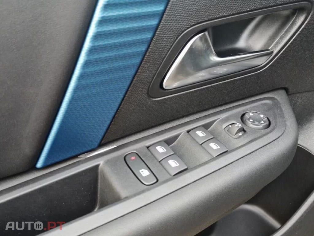 Citroen e-C4 SHINE I.V.A DEDUTIVEL 